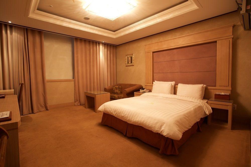 The Koryo Hotel Bucheon Extérieur photo